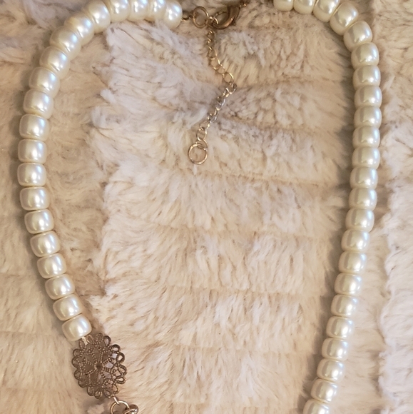 Necklace - Picture 2 of 2